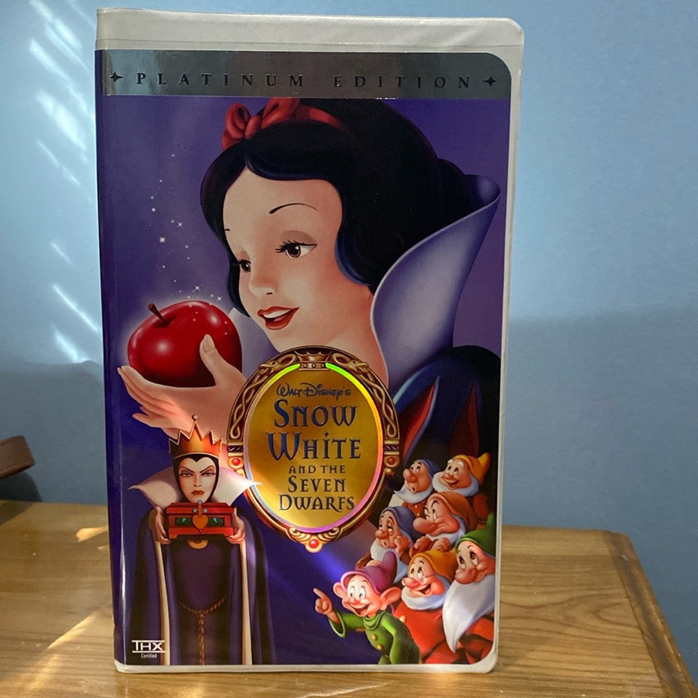 Snow White and the Seven Dwarfs Disney VHS